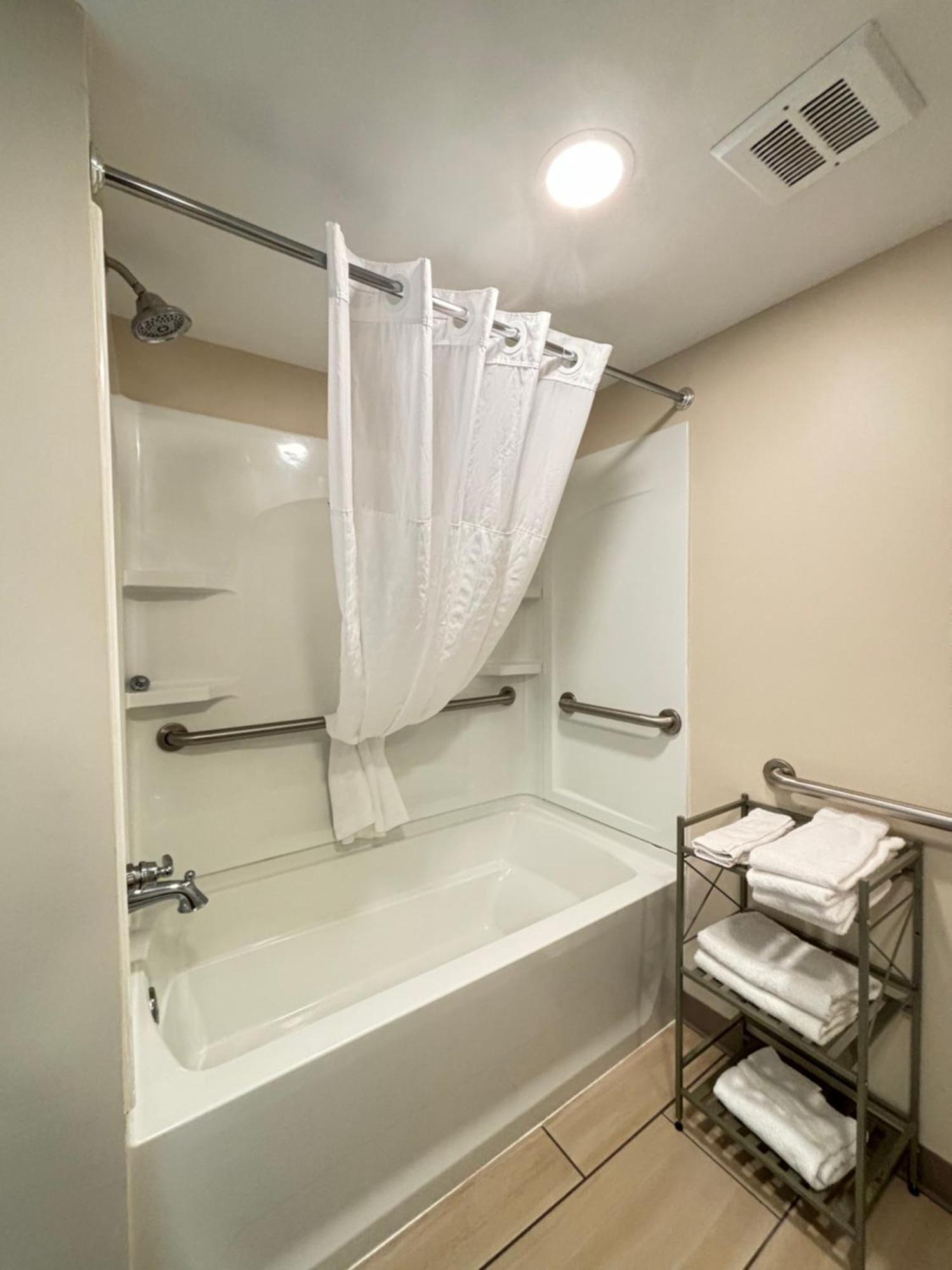 Baymont By Wyndham Lake Park Valdosta I75 Eksteriør billede